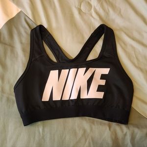 Black Nike Sports Bra Size Small